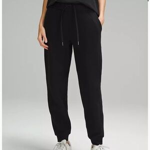 Lululemon scuba jogger sweat pants